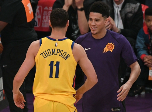 在利用他们 在利用他们