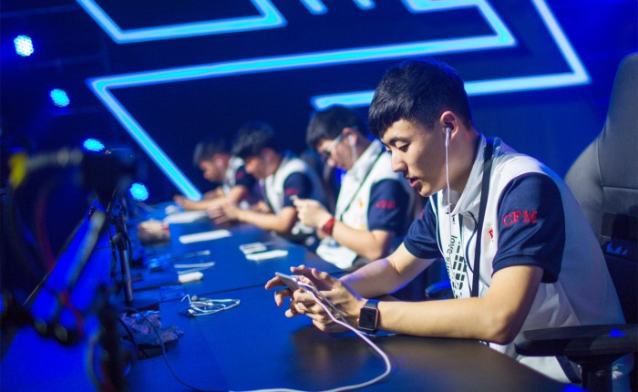 京和其他年 京和其他年