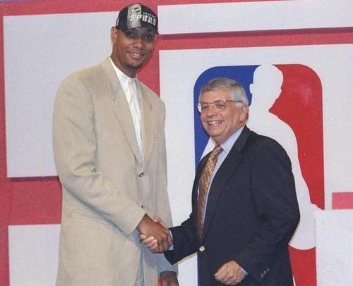 一位年仅2 一位年仅2