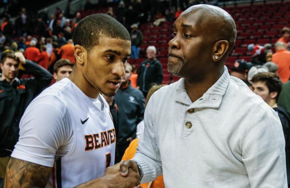 话的鼓舞下 话的鼓舞下