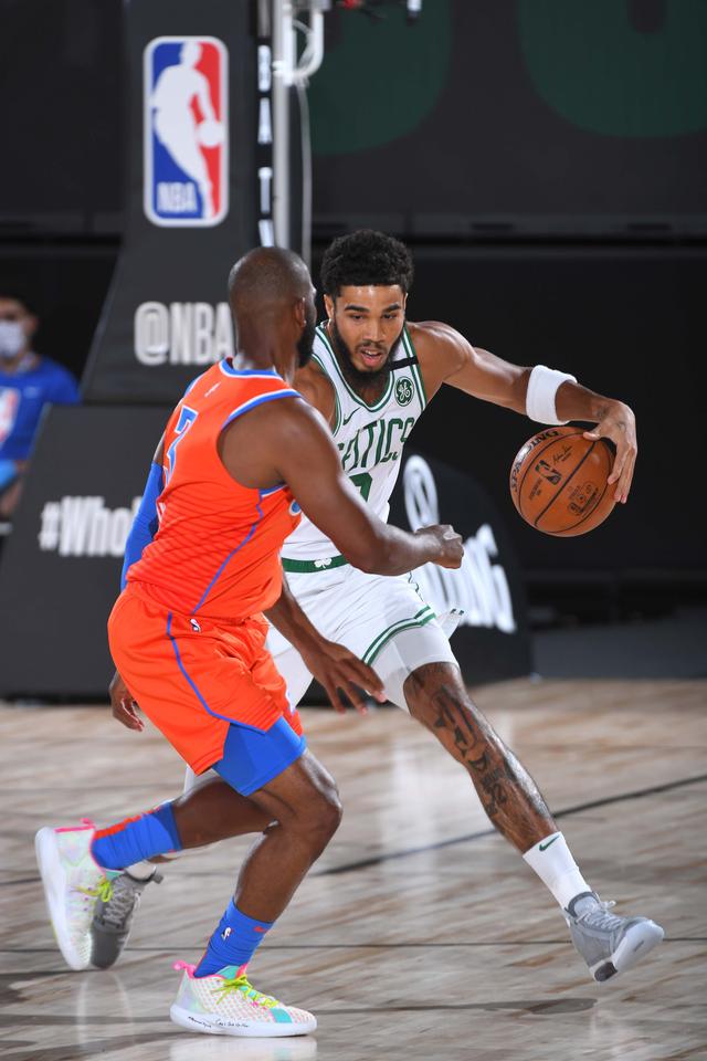 续保留在球 续保留在球