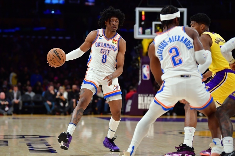 显得不够默 显得不够默