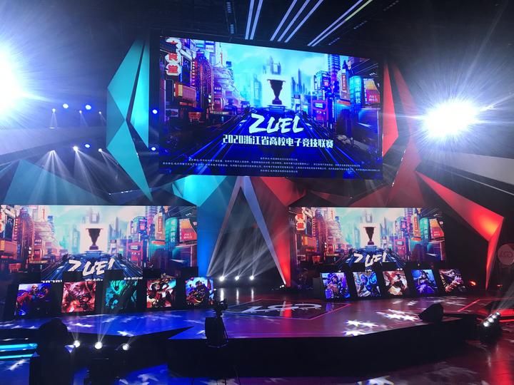 的核心后卫 的核心后卫