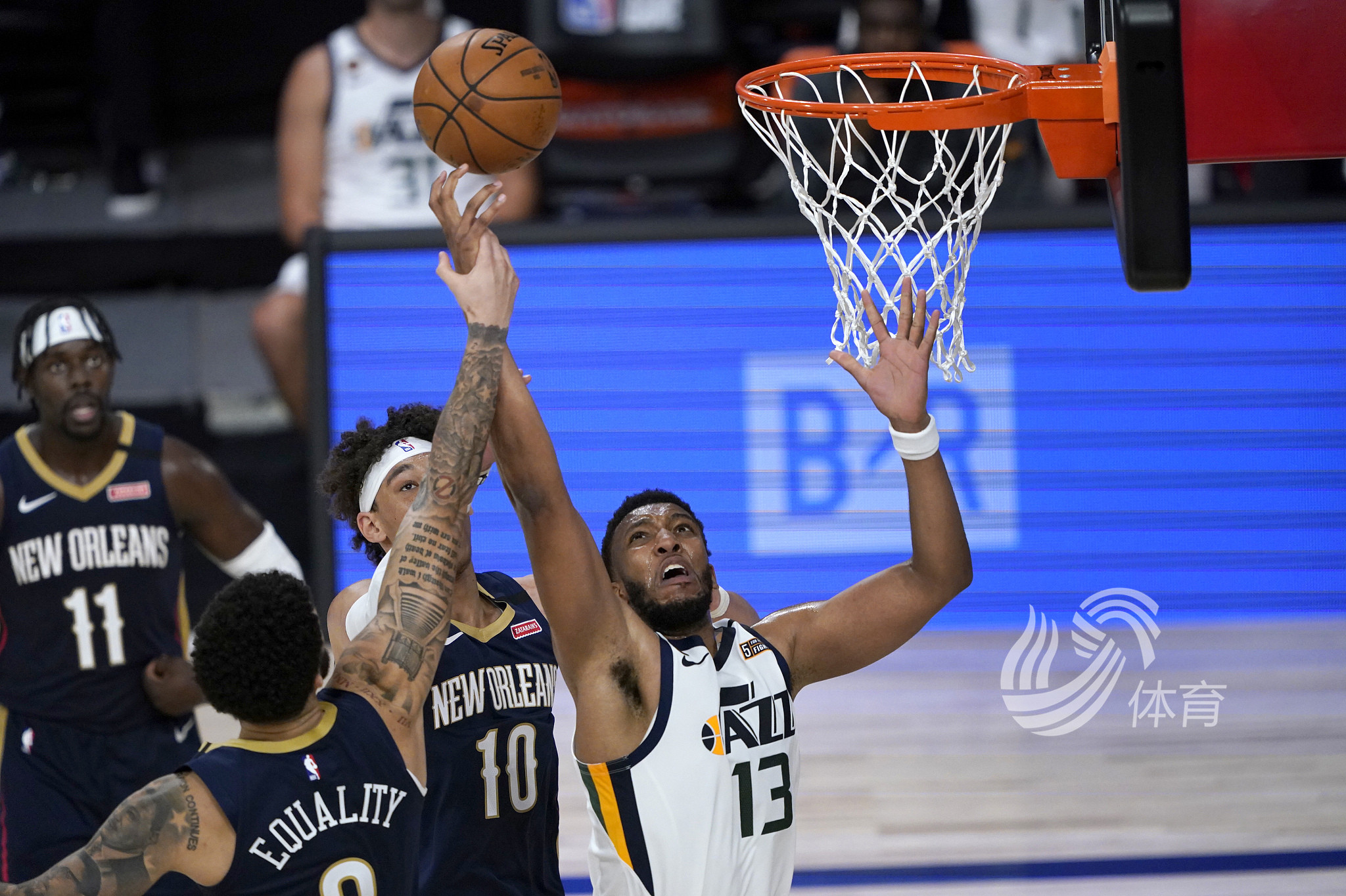 足球运动作 足球运动作